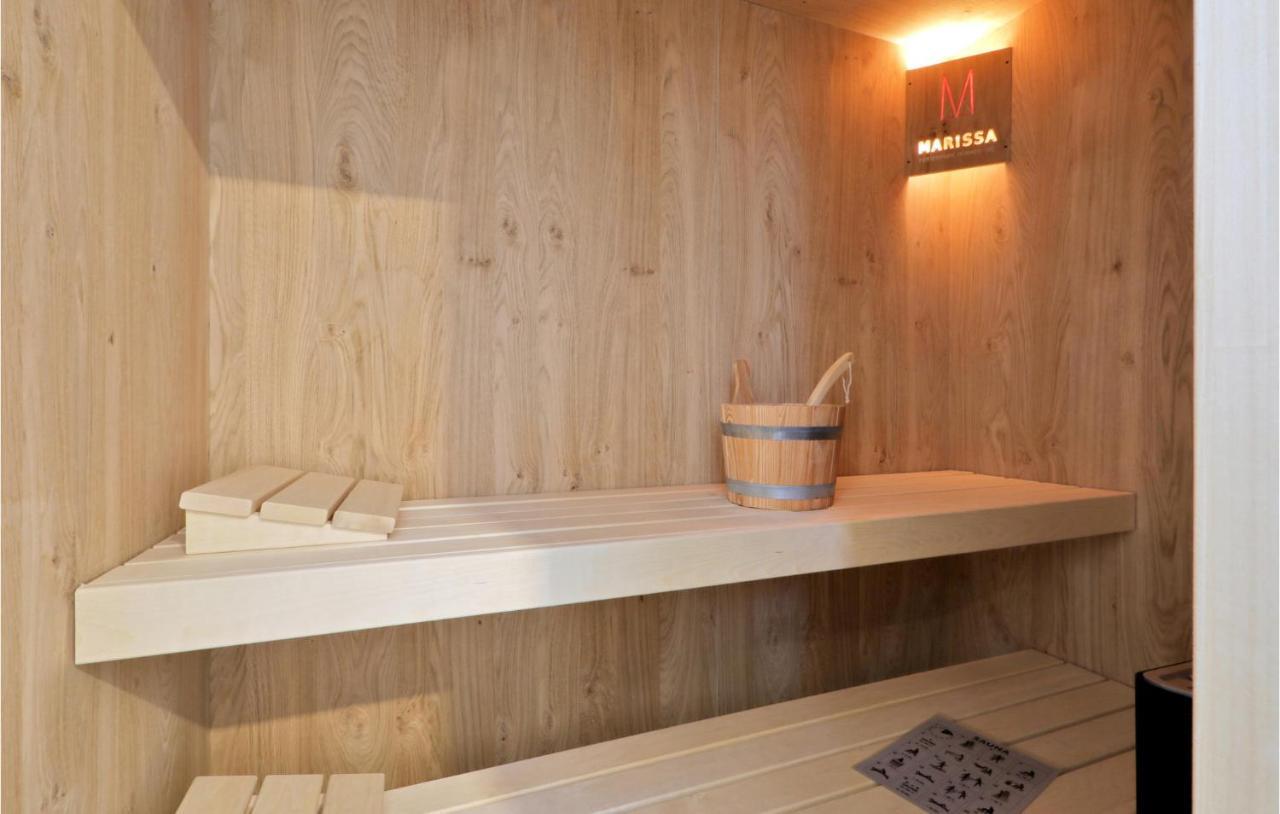 3 Bedroom Stunning Home In Lembruch-Duemmer See Zewnętrze zdjęcie