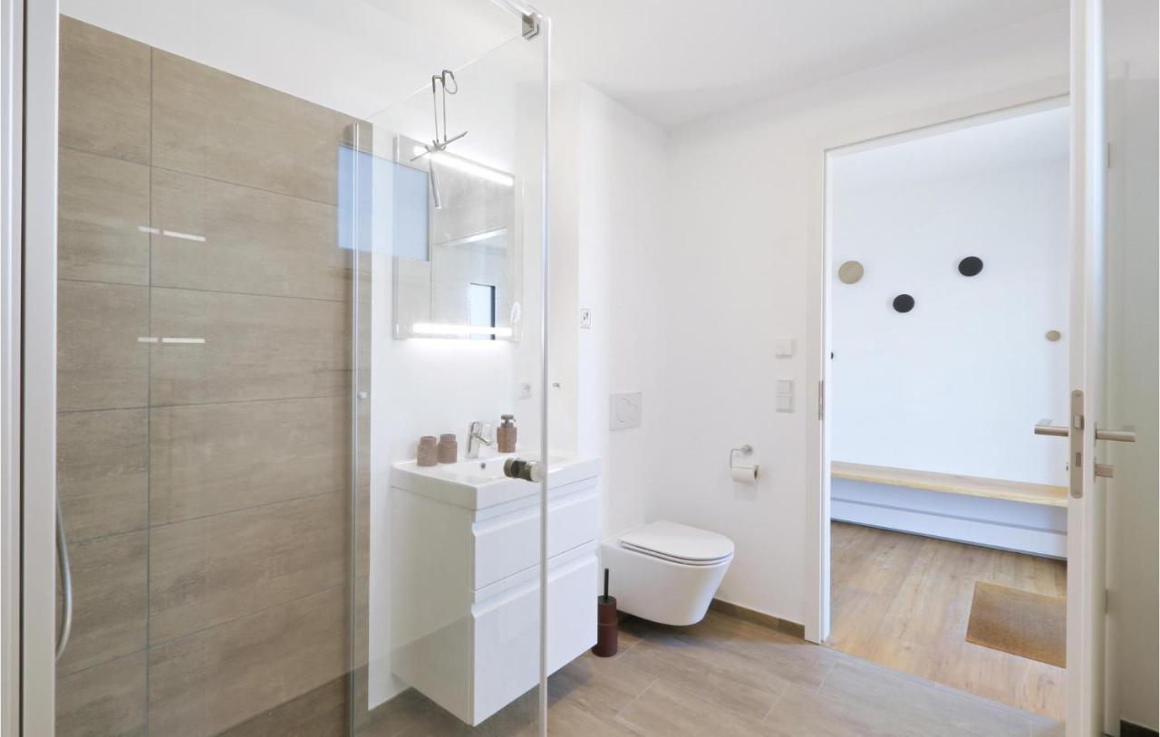 3 Bedroom Stunning Home In Lembruch-Duemmer See Zewnętrze zdjęcie