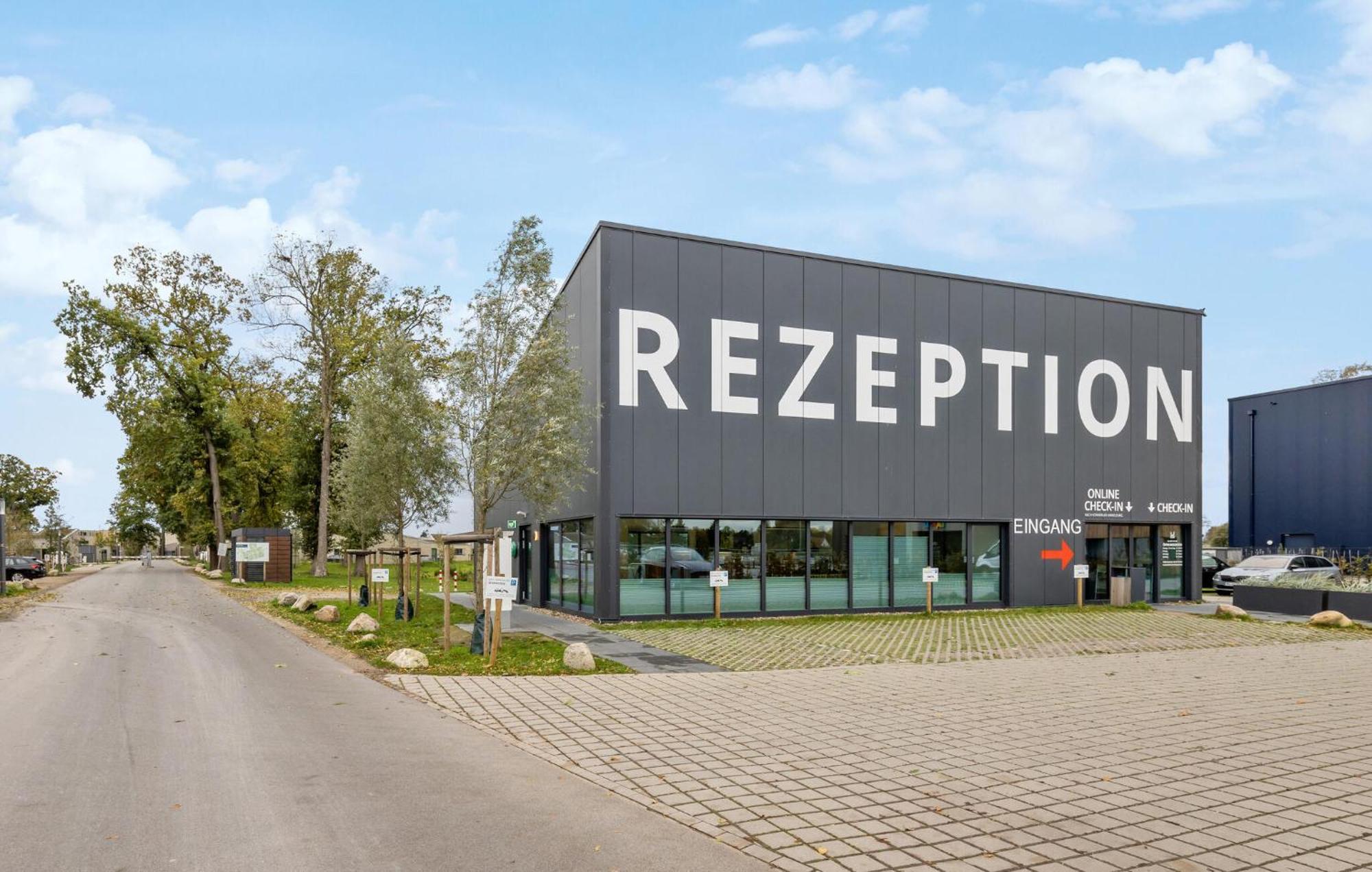 3 Bedroom Stunning Home In Lembruch-Duemmer See Zewnętrze zdjęcie